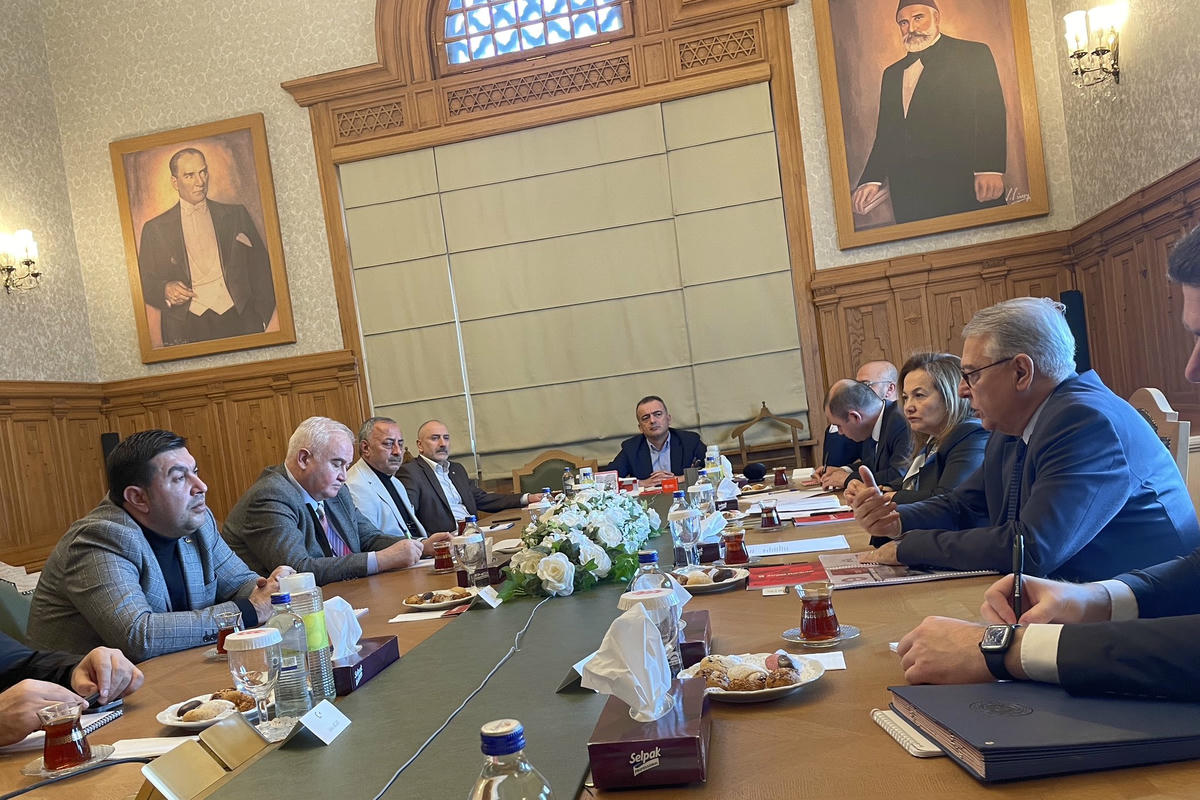 Ankara'da Kars sınır kapısının açılmasının faydaları konuşuldu